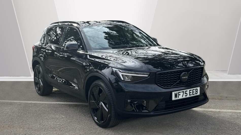 Volvo XC40 2.0 B3P Plus Black Edition 5dr Auto Petrol Estate